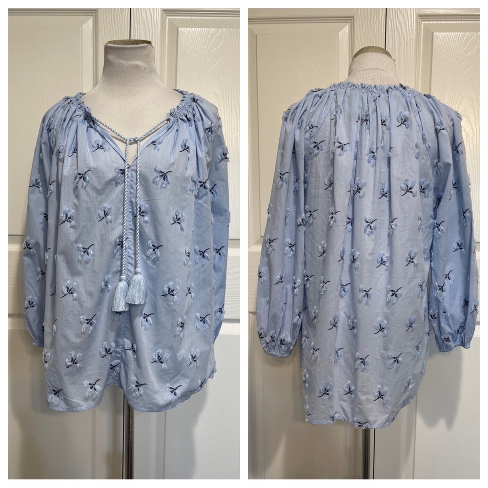 ANN MASHBURN light blue textured floral blouse